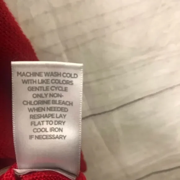 Avenue 3/4 Sleeve Hi-Lo Sweater| Red| Size 18/20 - Picture 6 of 9